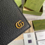 Gucci �?28726 GG Marmont leather bi-fold wallet black gold