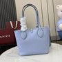 Gucci Totissima small reversible tote bag in blue leather �?39124
