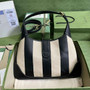 Gucci 726274 Aphrodite medium shoulder bag Black white