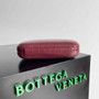 Bottega Veneta Knot  717622 Lambskin Red