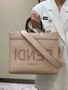 Fendi Sunshine Medium Bag Pale pink leather shopper 8BH386