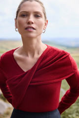 Tiree Cashmere Sweater Dark Red Tiree Cashmere Sweater Dark Red