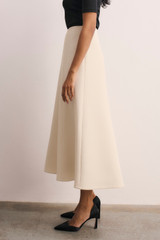 Ellingham Textured Skirt Porcelain