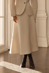 Ellingham Textured Skirt Porcelain