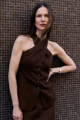 Carinella Linen Blend Waistcoat Chocolate