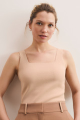 Sculpt Knit Keighley Top Biscuit