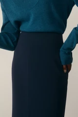 Clever Crepe Oliena Skirt Navy
