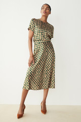 Roche Tee Green And Sand Wave Print Silk Satin Roche Tee Green And Sand Wave Print Silk Satin