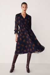 Vieste Dress Navy Print Silk Crinkled Georgette Vieste Dress Navy Print Silk Crinkled Georgette