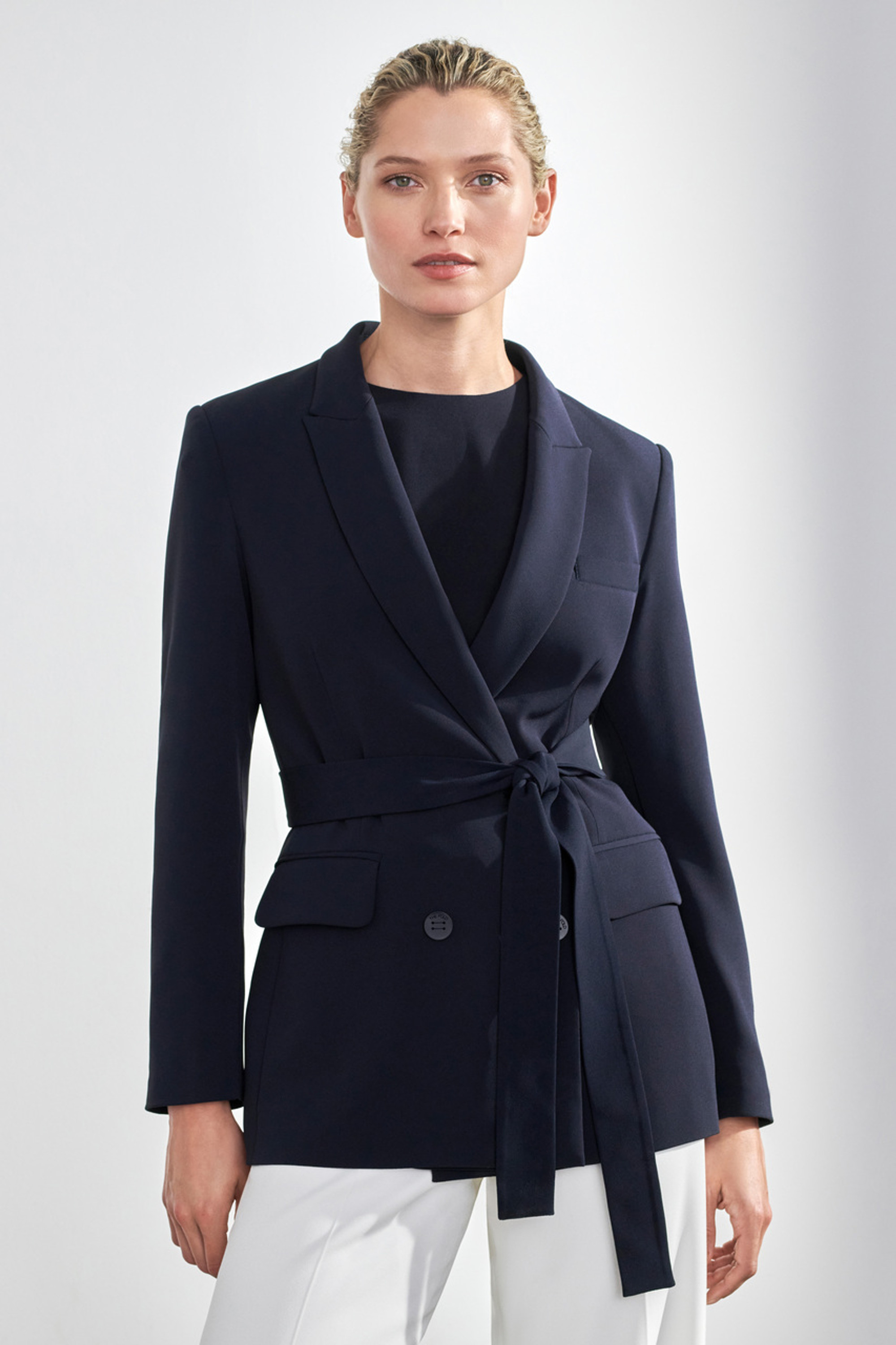 Clever Crepe Almeida Jacket Navy - Welcome to the Fold LTD