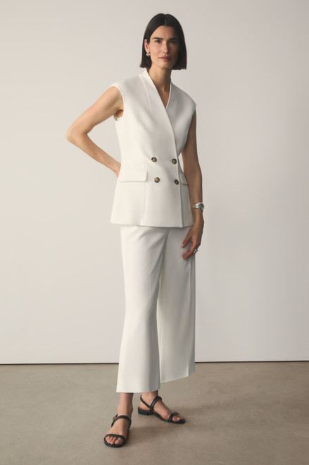 Clever Crepe Nera Sleeveless Jacket Ivory