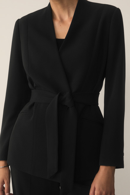 Clever Crepe Selsey Jacket Black