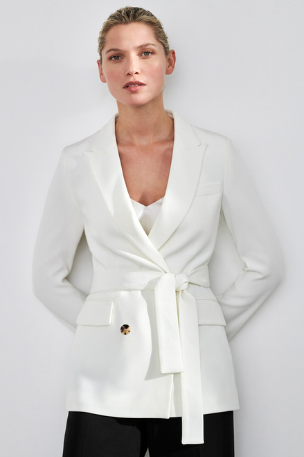 Clever Crepe Almeida Jacket Ivory