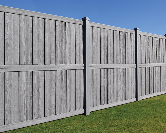 Breckenridge Molded Fence Panel with SimTek® Technology
