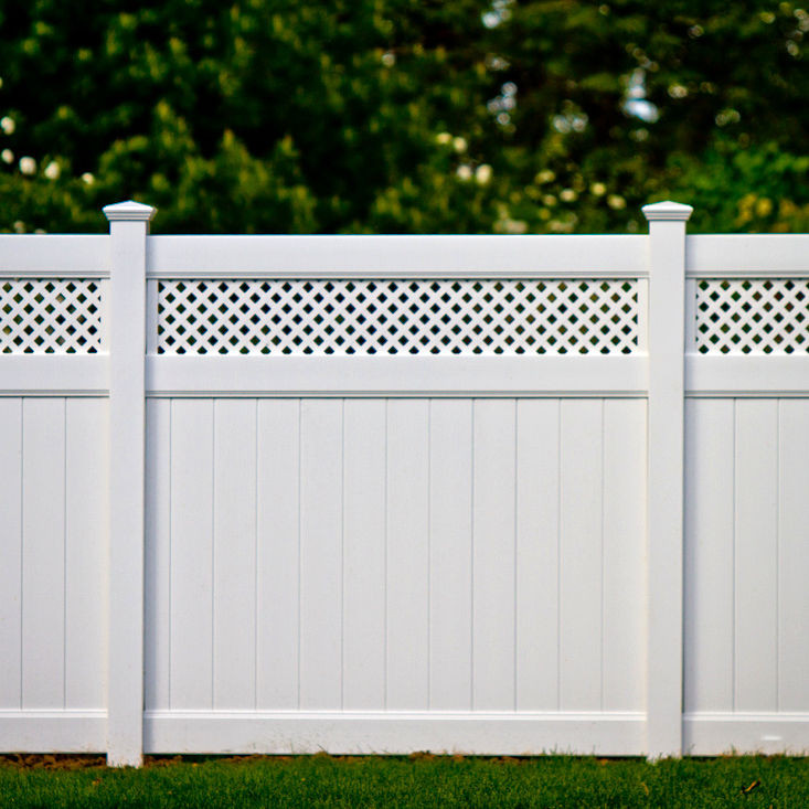 Tybee Standard White Vinyl Privacy Fence w/ Lattice Accent - Lifestyle Image