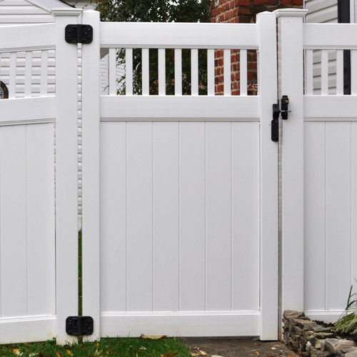 Catalyst Chesapeake Standard Privacy Gates with Spindle Accent