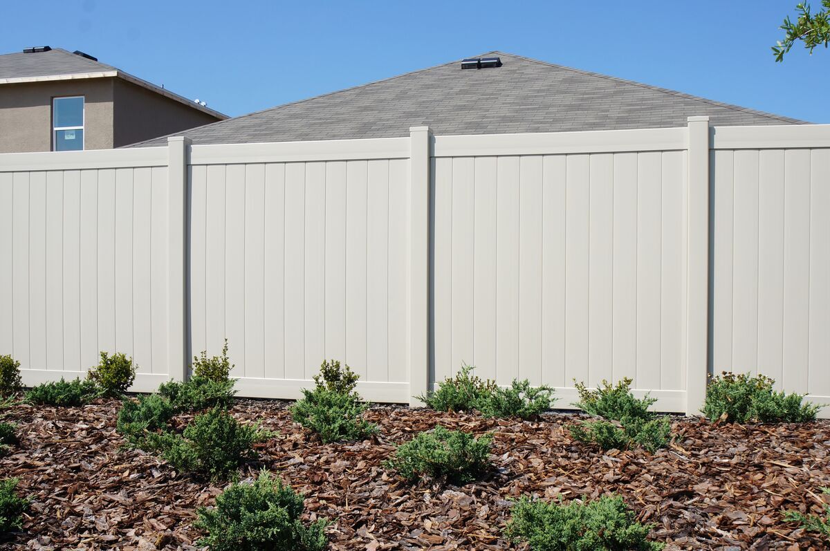 Catalyst Newbury Vertical Slat Vinyl Privacy Fence