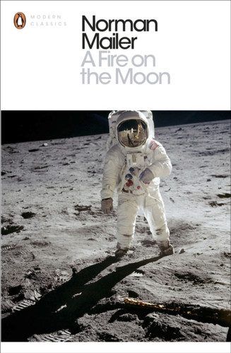 A Fire on the Moon 9780141394961 Paperback