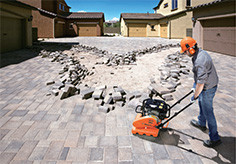 person-vibratory-plate-compactor