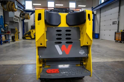 Wacker Neuson SM60 Mini Skid Steer - Kohler Gas Engine, 24.9 HP, 35.5" wide w/out bucket