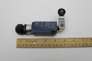 Genie Lift Part # 110771-74B69GT - SWITCH, LIMIT, ROLLER NO/NC GOLD, EA