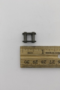 Genie Lift Part # 11307GT - CHAIN CONN.LINK #35 3/8 X 3/16, EA