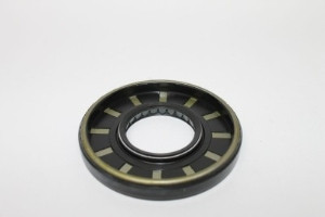 Genie Lift Part # 27067GT - SEAL,SHAFT-SUNDSTRAND, EA