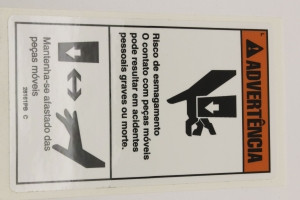 Genie Lift Part # 28161PBGT - DECAL,WARN,CRUSH HAZARD HAND, EA