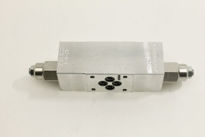 Genie Lift Part # 31261GT - VALVE,COUNTERBALANCE SANDWICH, EA