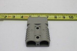 Genie Lift Part # 66397GT - QUICK DISCONNECT CASING, BATT**, EA