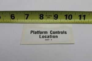 Genie Lift Part # 82557GT - DECAL,LABEL,PLAT CONT LOCATION, EA