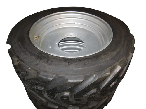 JLG Part # 0272055 - TIRE, 15 X 28 FF WHL RH, EA - subs to 7025050