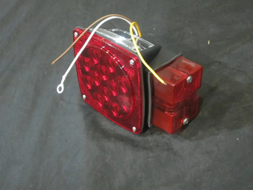 JLG Part # 2920200 | LIGHT, TAIL ROAD SIDE LED, EA