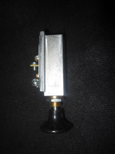 JLG Part # 8223016 | SWITCH, HEAD LIGHT, EA