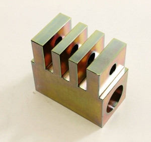 Genie Lift Part # 130926GT - CHAIN ANCHOR,1"PIN,866, EA