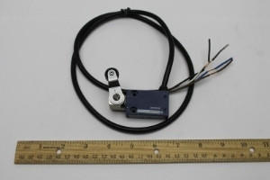 Genie Lift Part # 220237GT - SWITCH, LIMIT, ZCY15 ARM, EA