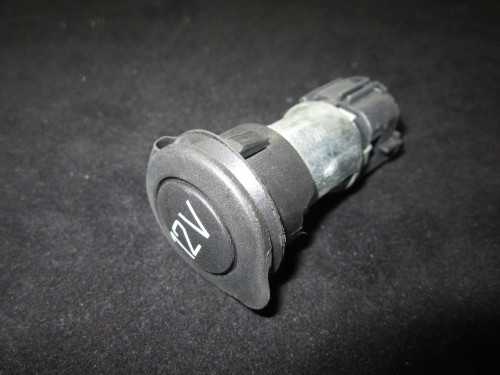 JLG Part # 1001095804 | CONNECTOR,12 VOLT POWER SOCKET, EA