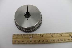 Genie Lift Part # 1268809GT - COUPLER, SPLINED, 9TOOTH, 30MM LONG, EA