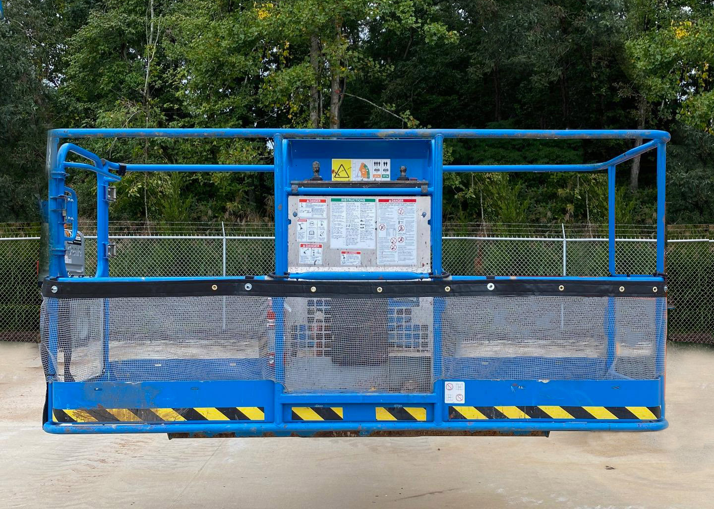 JLG Part # 70013723 | GN 30X72 Plast Half Mesh Kit, EA