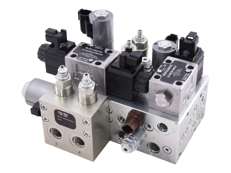 JLG Part # 1001270103 | VALVE,MAIN CONTROL, EA