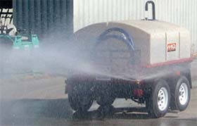 Multiquip WT5HP - 500 Gallon Water Trailer with QP205SH Centrifugal Pump, Hydraulic Brakes, 2-5/16" Ball Hitch, 4-Pin Wiring Connector