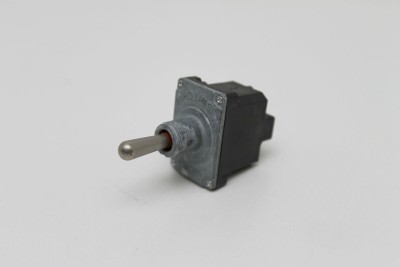Genie Lift Part # 16397-SGT - SWITCH,TOGGLE,DPDT,3POS MOMEN, EA