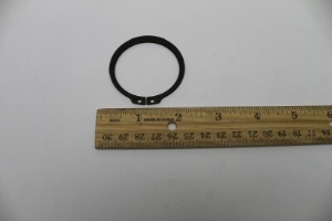 Genie Lift Part # 7-126-369GT - FLANGE RETAINING RING, EA
