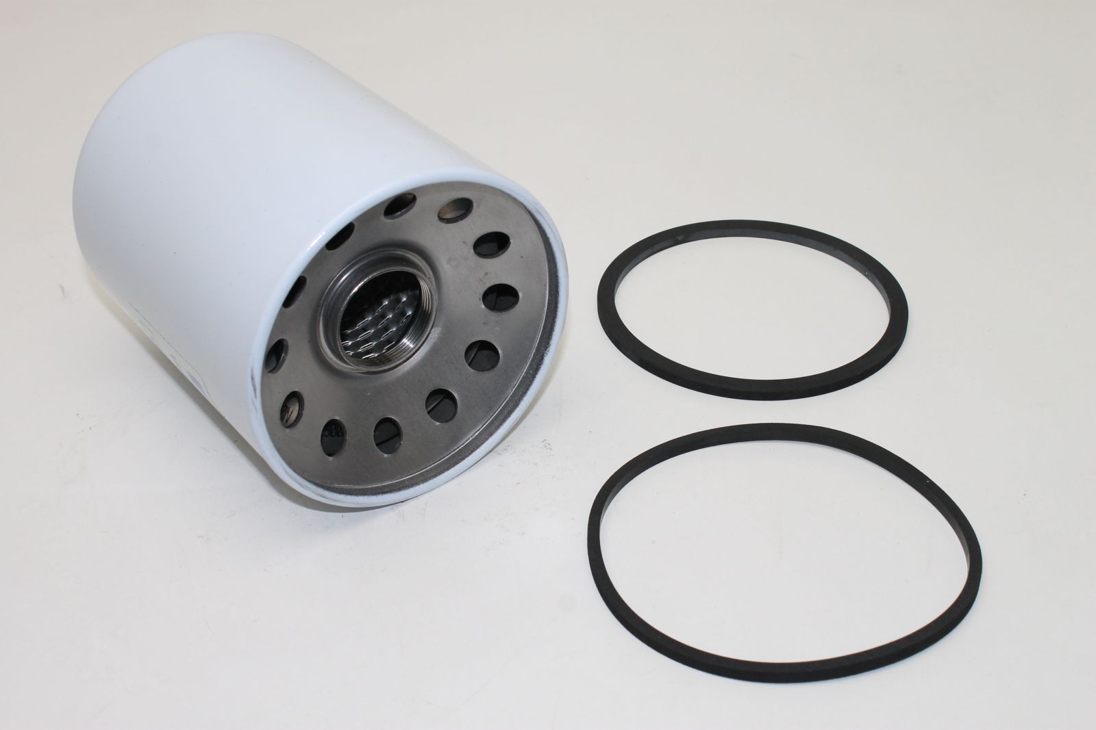 Genie Lift Part # 7-256-05GT - ELEMENT / RETURN FILTER, EA Genie Lift Part # 7-256-05GT - ELEMENT / RETURN FILTER, EA