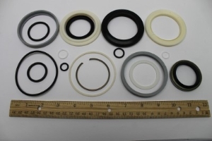 Genie Lift Part # 77528GT - SEAL KIT,AXLE EXT (81349), EA