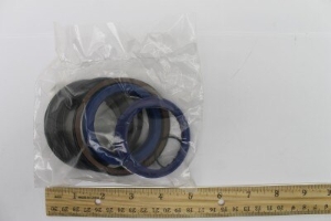 Genie Lift Part # 84101GT - SEAL KIT, GS68 OUTRIGGER CYL, EA