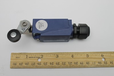 Genie Lift Part # 88356-12145GT - SWITCH,LIMIT,W/ROLLER, EA