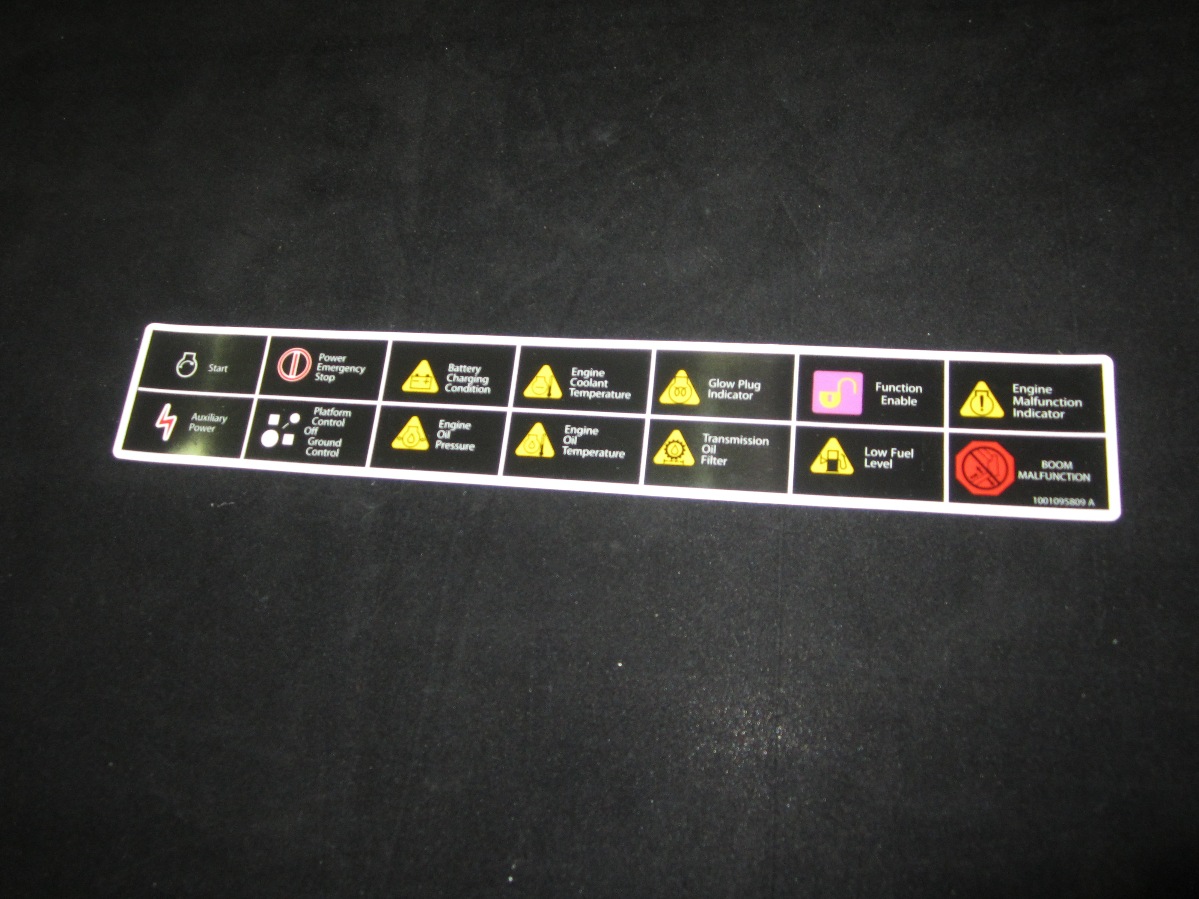 JLG Part # 1001095809 | DECAL,LEGEND MTB, EA