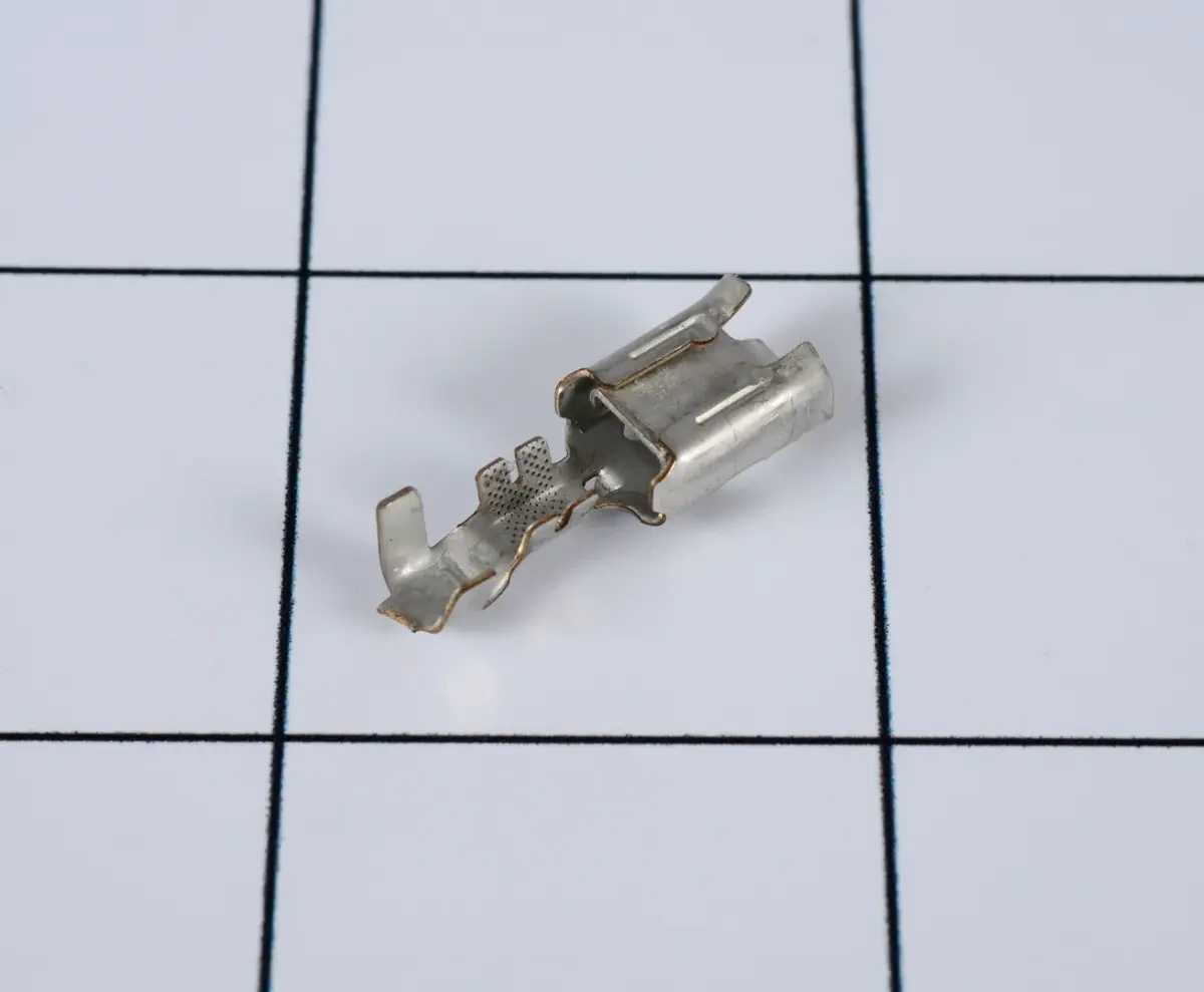 JLG Part # 1001116733 | TERMINAL,FEMALE METRI-PACK 630, EA