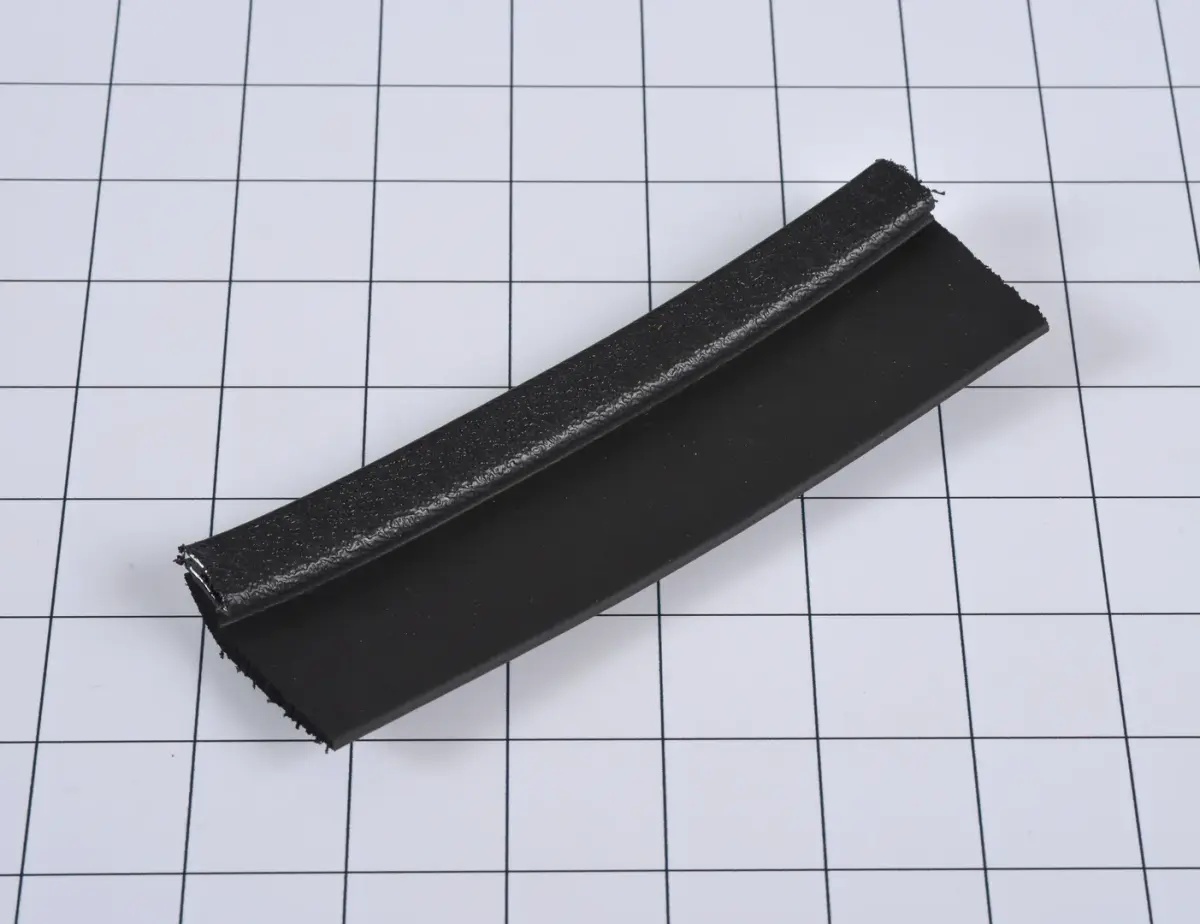 JLG Part # 1001133877 | SEAL,TRIM-LOK FLAP, EA